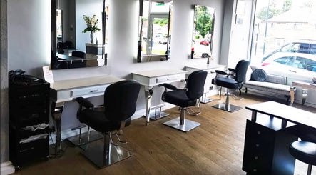 hình ảnh 3 của Glow Hair and Beauty Salon