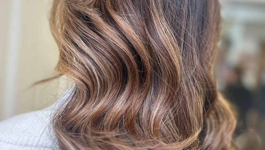 Styled by Lma - Hair Studio obrázek 1