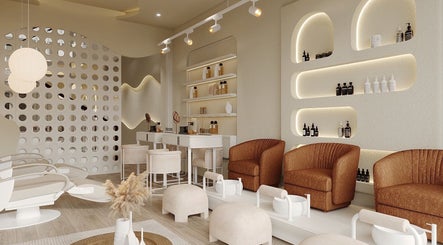 Unique Nails & Lashes Studio image 3
