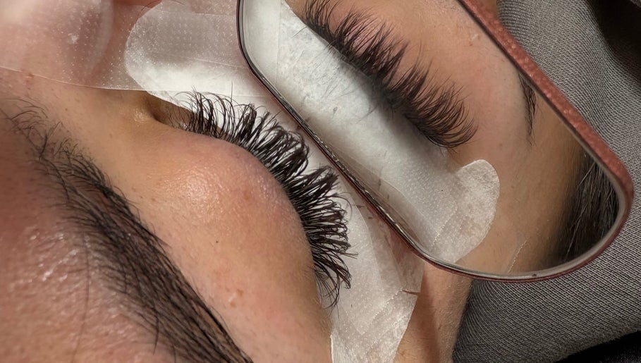 KatrinaAlexBeautySpecialist image 1