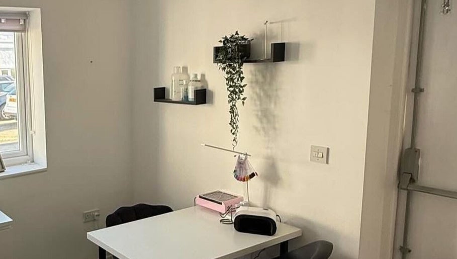 Thenailsedit_rm image 1