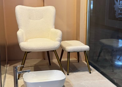 Comfy chair and footrest at Beauty by Alannys, Estepona, Andalucía, ES for relaxation and wellness.