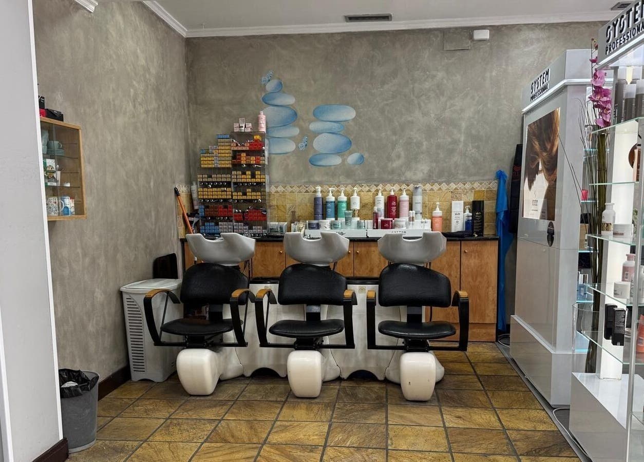 Área de lavado en Karpe Peluquerías - Pozuelo, Pozuelo De Alarcón, Comunidad De Madrid, ES.