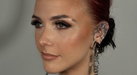 Makeupby Ejp