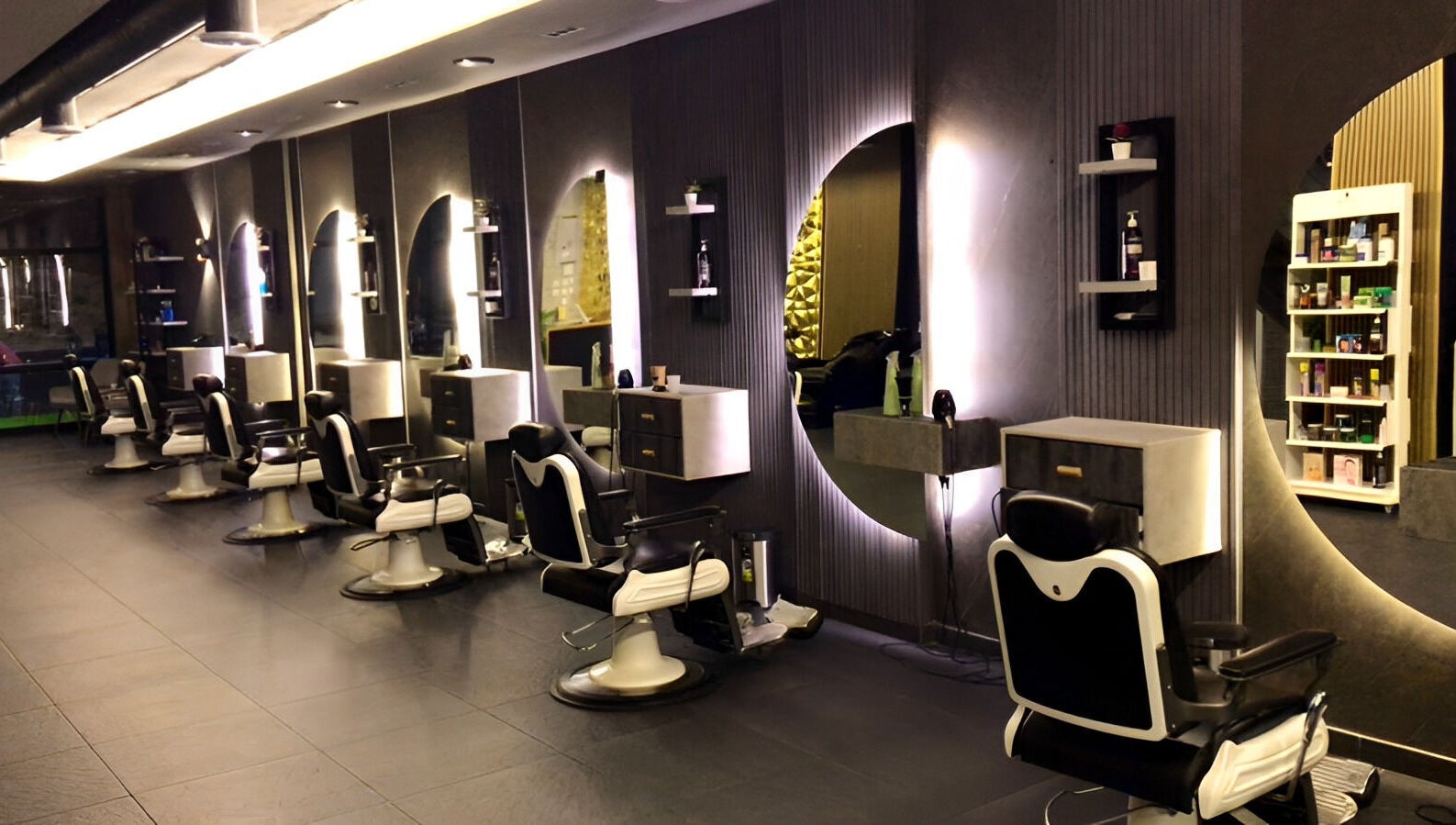 Modern salon chairs and mirrors at Salon Blue Shadow, عمّان, محافظة العاصمة, JO.