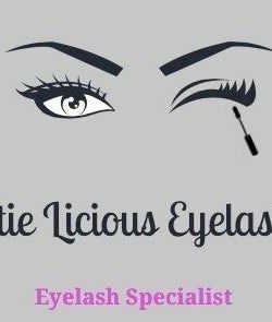 Lottie Licious Lashes image 2
