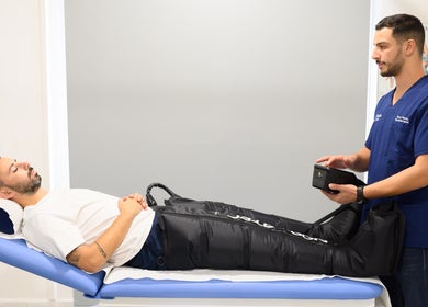 Patient receiving therapy at Elinos Petrou Physiotherapy Center in Strovolos, Lefkosia, CY.