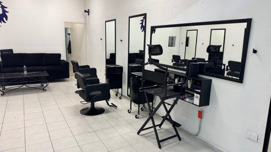 Salon Efrain