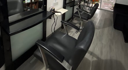 Stylish salon chairs at Rich Salon Muslimah, Kota Bharu, Kelantan, MY offering a chic ambiance.