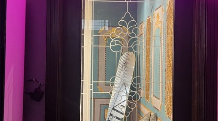 Anam's Vanity image 3