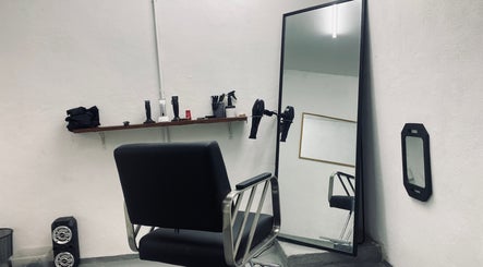 GunTeng Barbershop