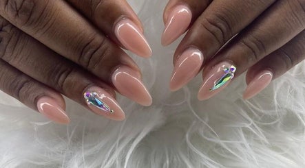 Maestra of Divine Nail Art Inc.