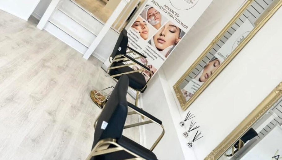 Image de Hair By Rach at Virtue Aesthetics 1
