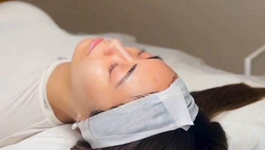 Immagine 1, The Skin Theory