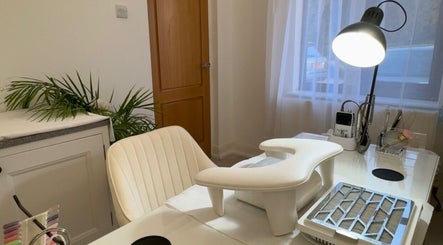 Luxe Nails Lounge image 3