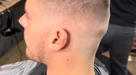Calzcutz image 2