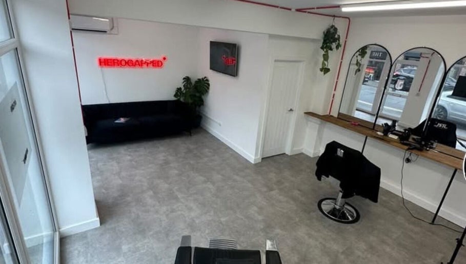 Calzcutz image 1