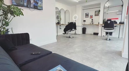 Calzcutz image 2
