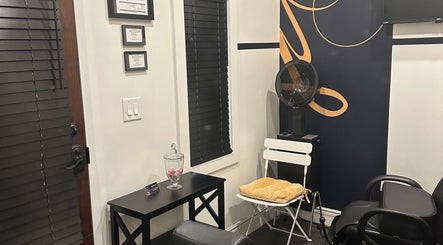 Y Land’s Grooming & Style Co. image 2