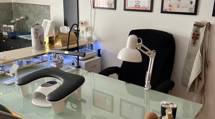 Aura Private Nail Suite image 2