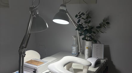 Profesjonalne stanowisko manicure w Nails.Aleksandra.Domachowska, Wiedeń, Wiedeń, AT.