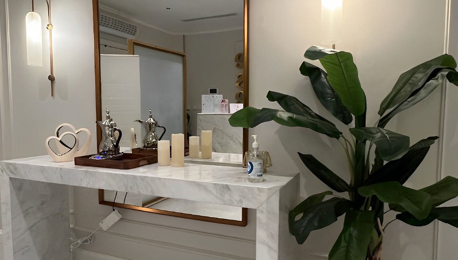 The Brows Lounge vaizdas 1