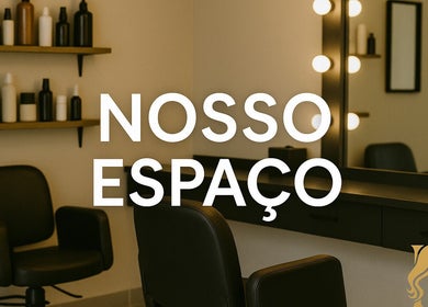 Elegante salão KAIRÓS – Centro de Beleza & Estilo em Luanda, AO, com cadeiras confortáveis e espelho iluminado.