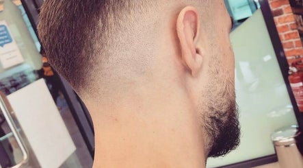 No Brand, bilde 3