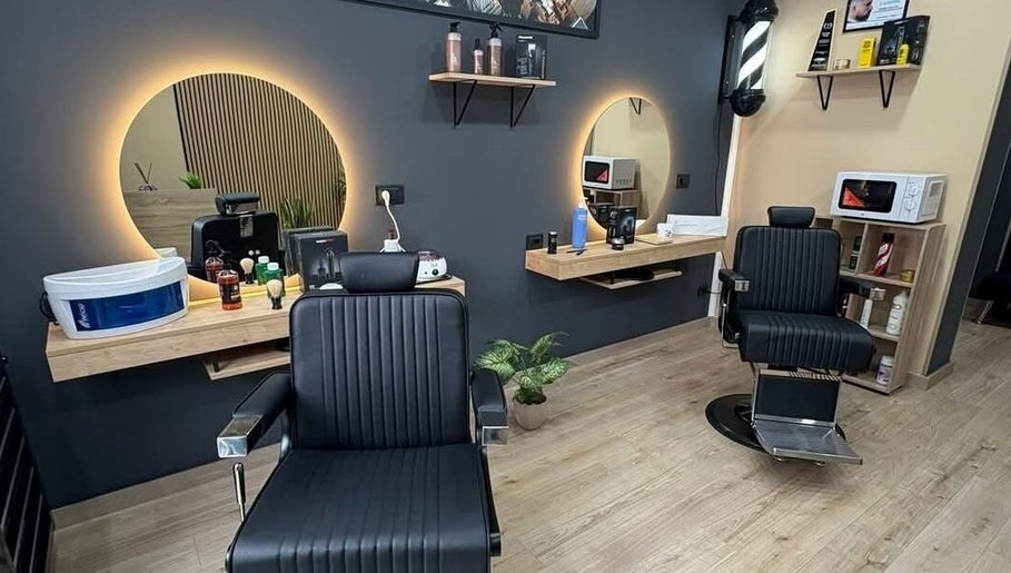 Barber Studio Mareci Francesco зображення 1