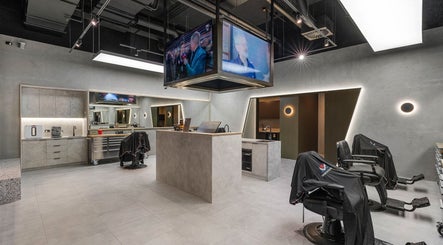 Madman Barbershop