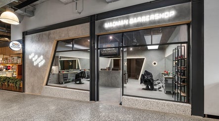 Madman Barbershop obrázek 3