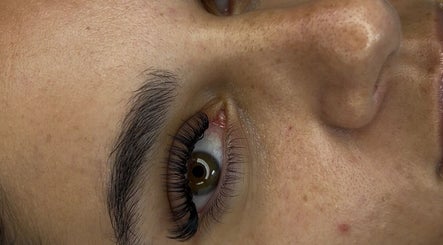 LashesByMaria image 2