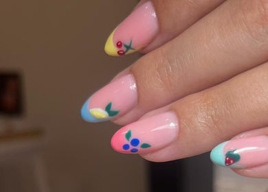 Diseño de uñas con frutas en Beauty Láser, Montornès Del Vallès, Catalunya, ES.