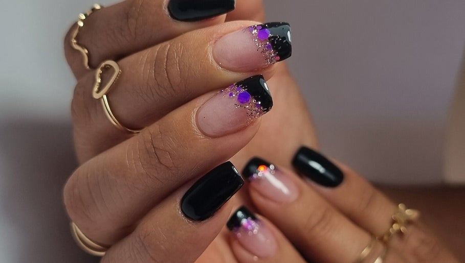Mila Nails图像1