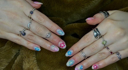 Nails by Charlie kép 2