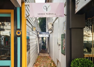 Entrance to Verdo Beauty Parnell located in Auckland, Auckland, NZ, showcasing a stylish sign and cozy exterior.