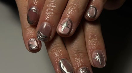 Stefi Manicurista image 2