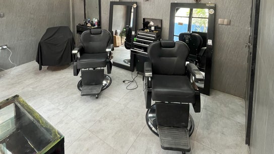 Barbershop AK-15