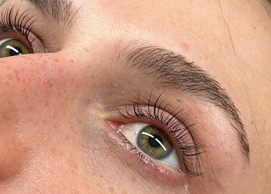 Closeup of beautifully lifted lashes at Peachy Lash Bar, Ballajura, Western Australia, AU.