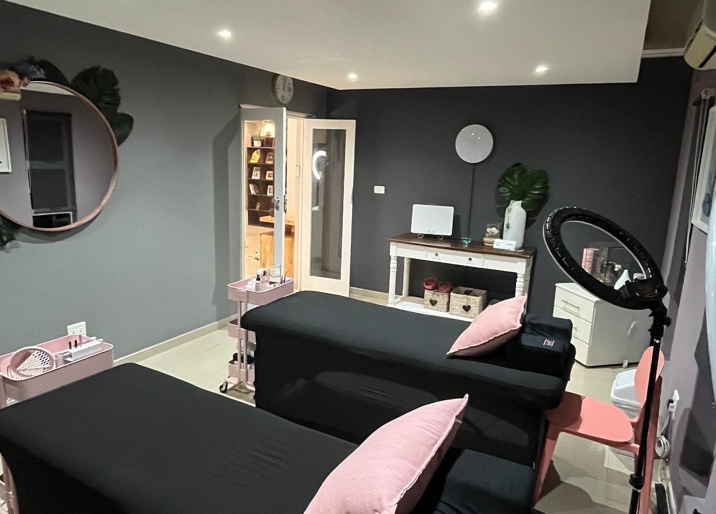 Luxurious treatment room at Jackie Bee Aesthetics, Ballito, Kwazulu-natal, ZA, featuring stylish decor.