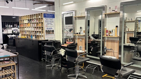 Moz Hair Lounge (CBD)