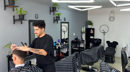 Imagen 3 de BARBERÍA HEROES PARANA