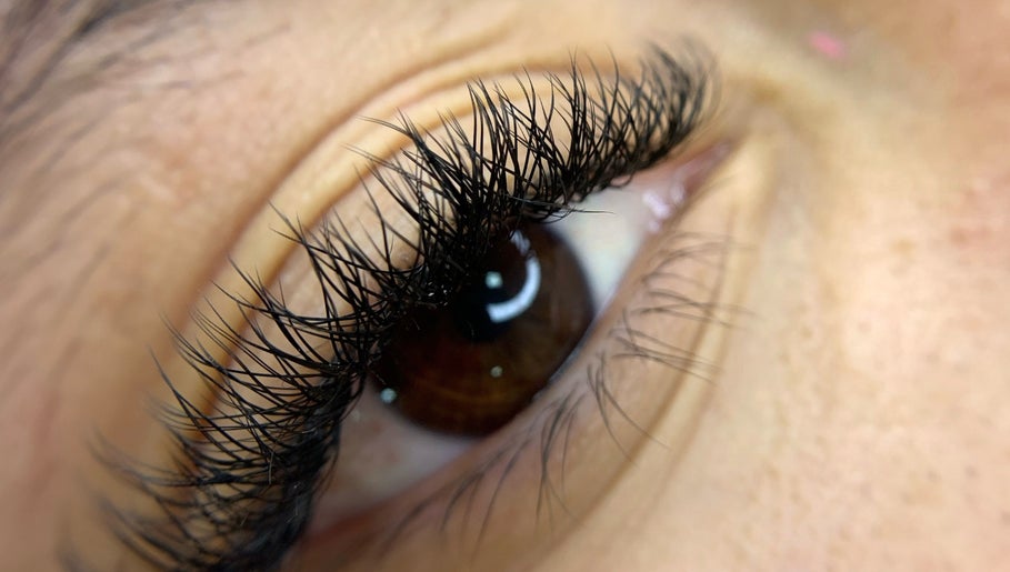 Aline peruzzi lash designer, bilde 1