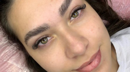 Aline peruzzi lash designer, bilde 2