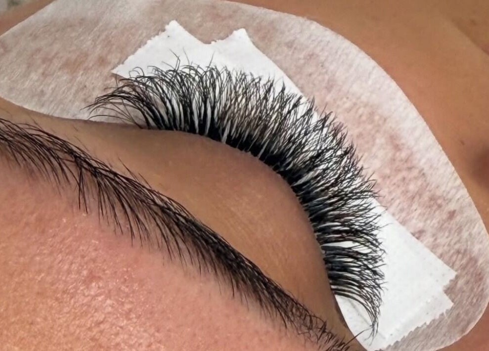 Close-up of eyelash extension at Elevé Beauty, Kidderminster, England, GB.