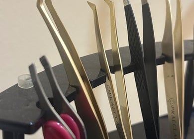 Set of high-quality tweezers used at Bout That Beauty in Kuantan, Pahang, MY for precision beauty treatments.