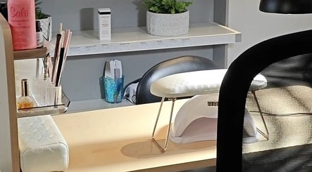Mary Oak | Nails Artist Mtl