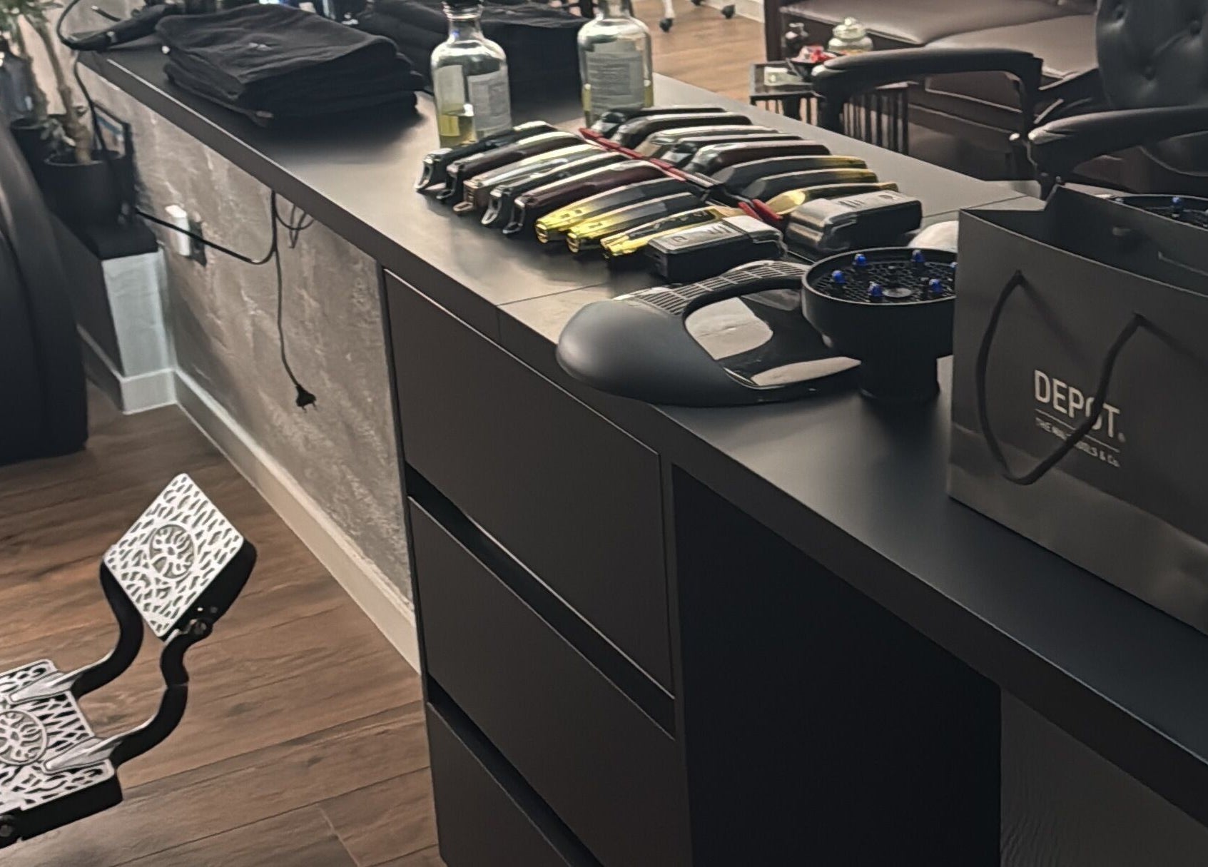 Profesionalni radni prostor u salonu BARBIRIJA, Kaštel Stari, Splitsko-dalmatinska Županija, HR.