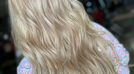 Hair By Taylor imagem 2