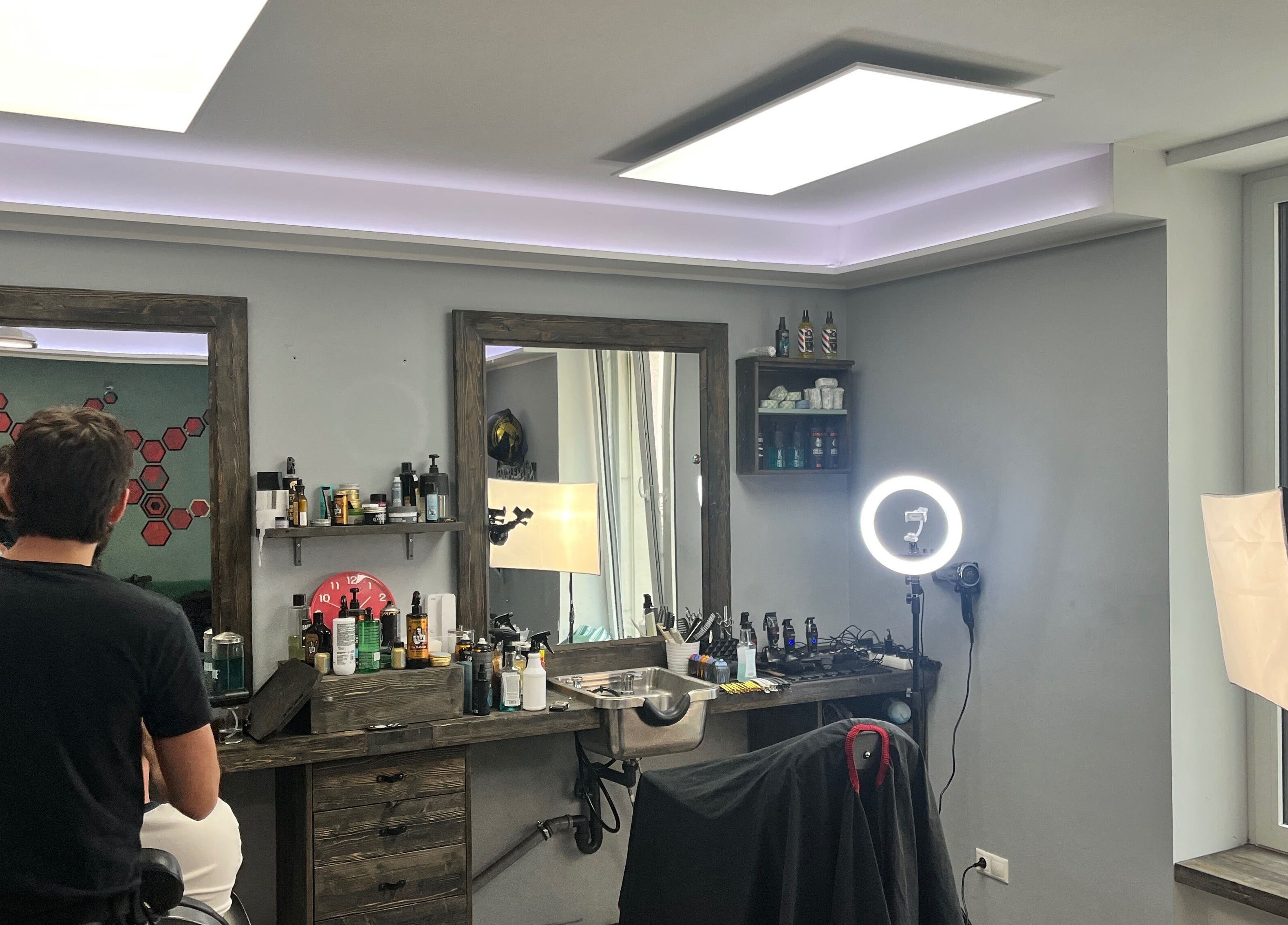 Stylish salon setup inside CutzByMc (Fleur Studio) in Bratislavský Kraj, Bratislavský Kraj, SK.